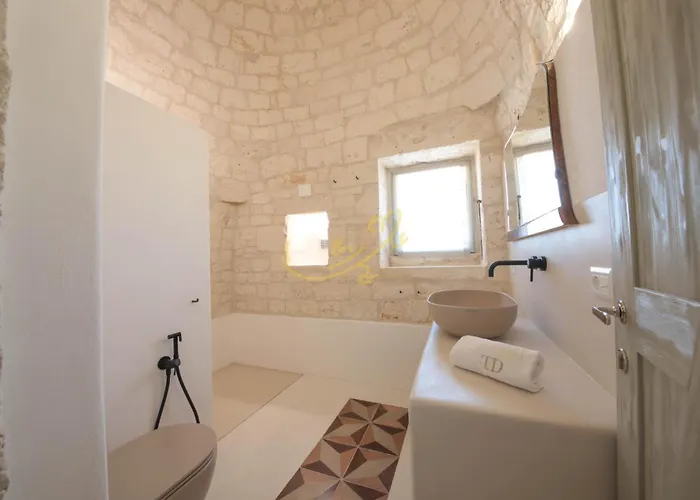 Td I Coni Di Pinure Trulli With Scenic Valley ... Вилла